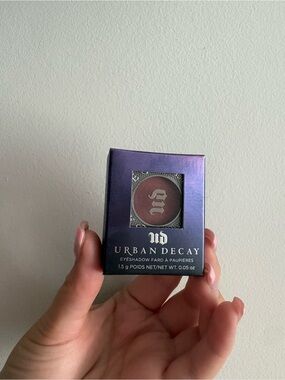 Urban Decay Single - GASH 2016